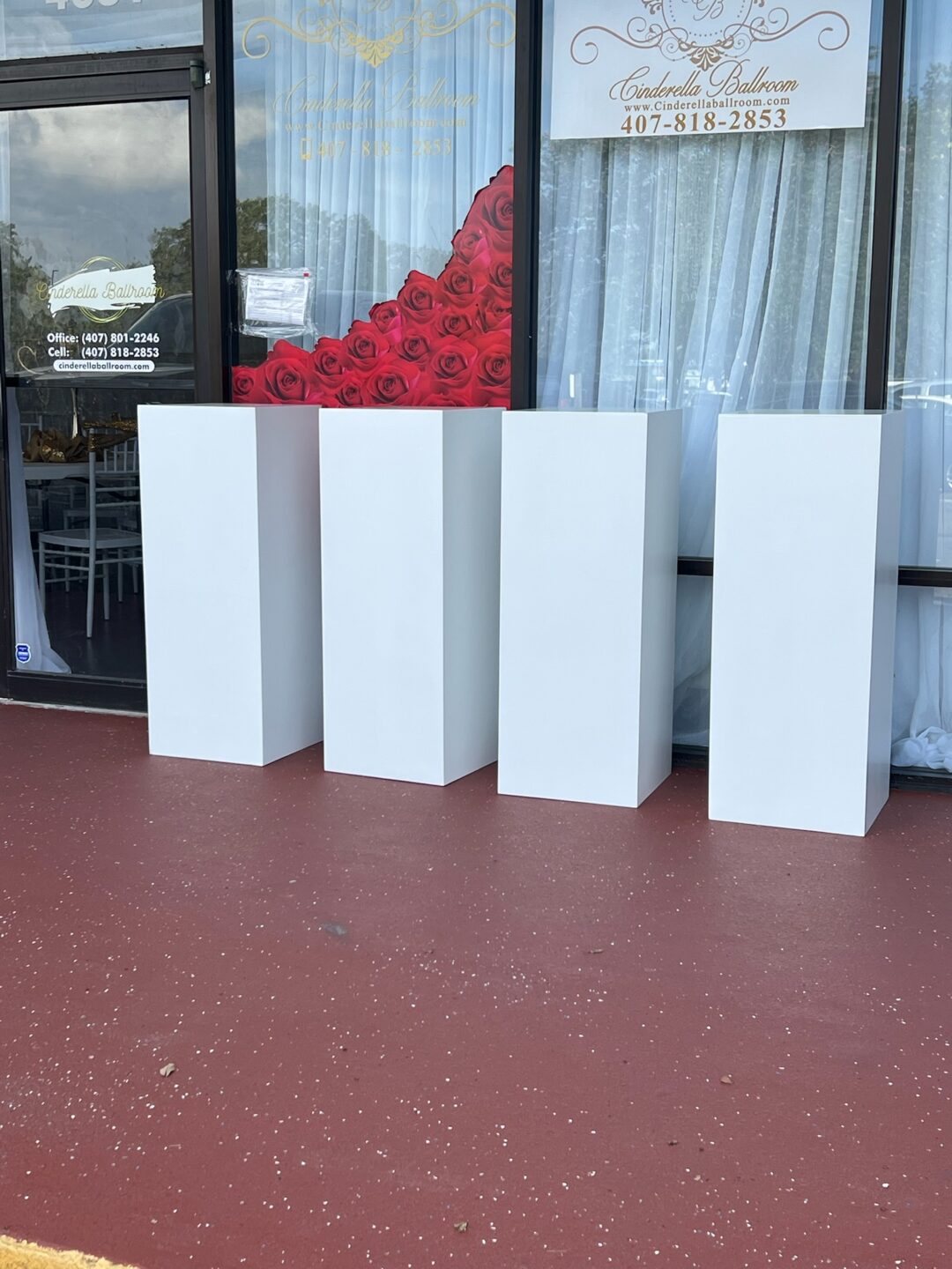 4 foot columns for rent